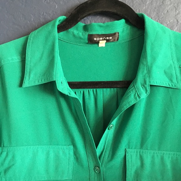 •Green Vintage Blouse• - Picture 2 of 3